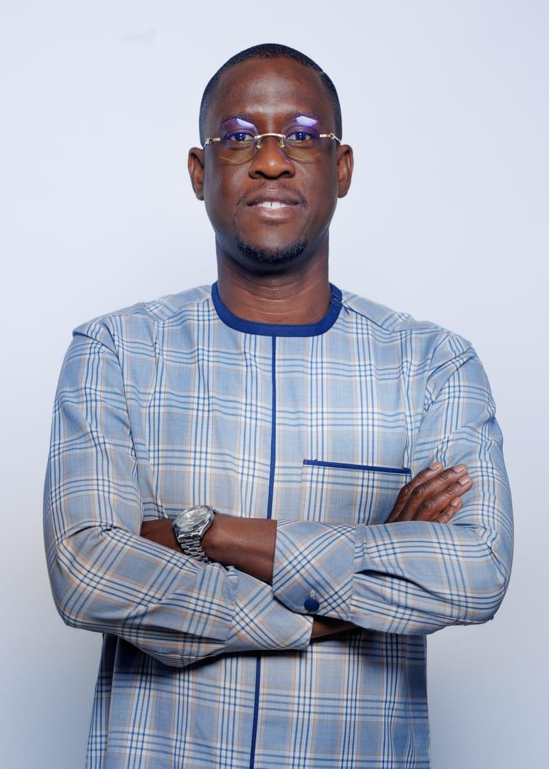 Dr. Botoh Deythy Samson